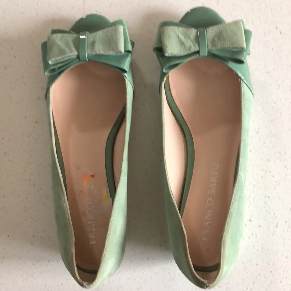 Franco Sarto open toe shoes with bows - Picture 2 of 5